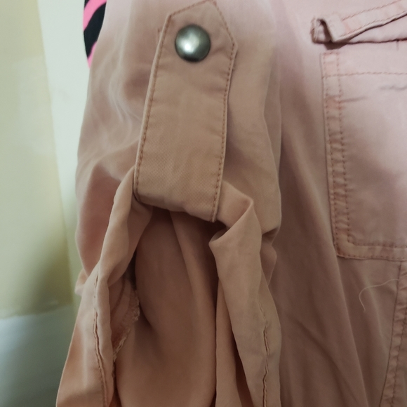 Torrid Size 1 short sleeve jacket - Picture 2 of 4